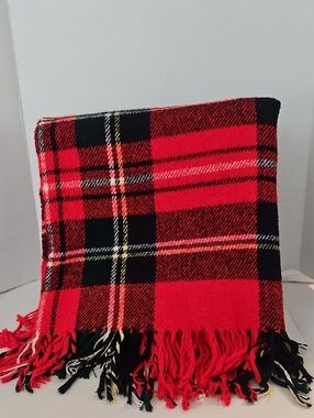 Troy Robe Red Black Green Yellow Tartan Plaid Fringe Throw Blanket USA Troy, N.H